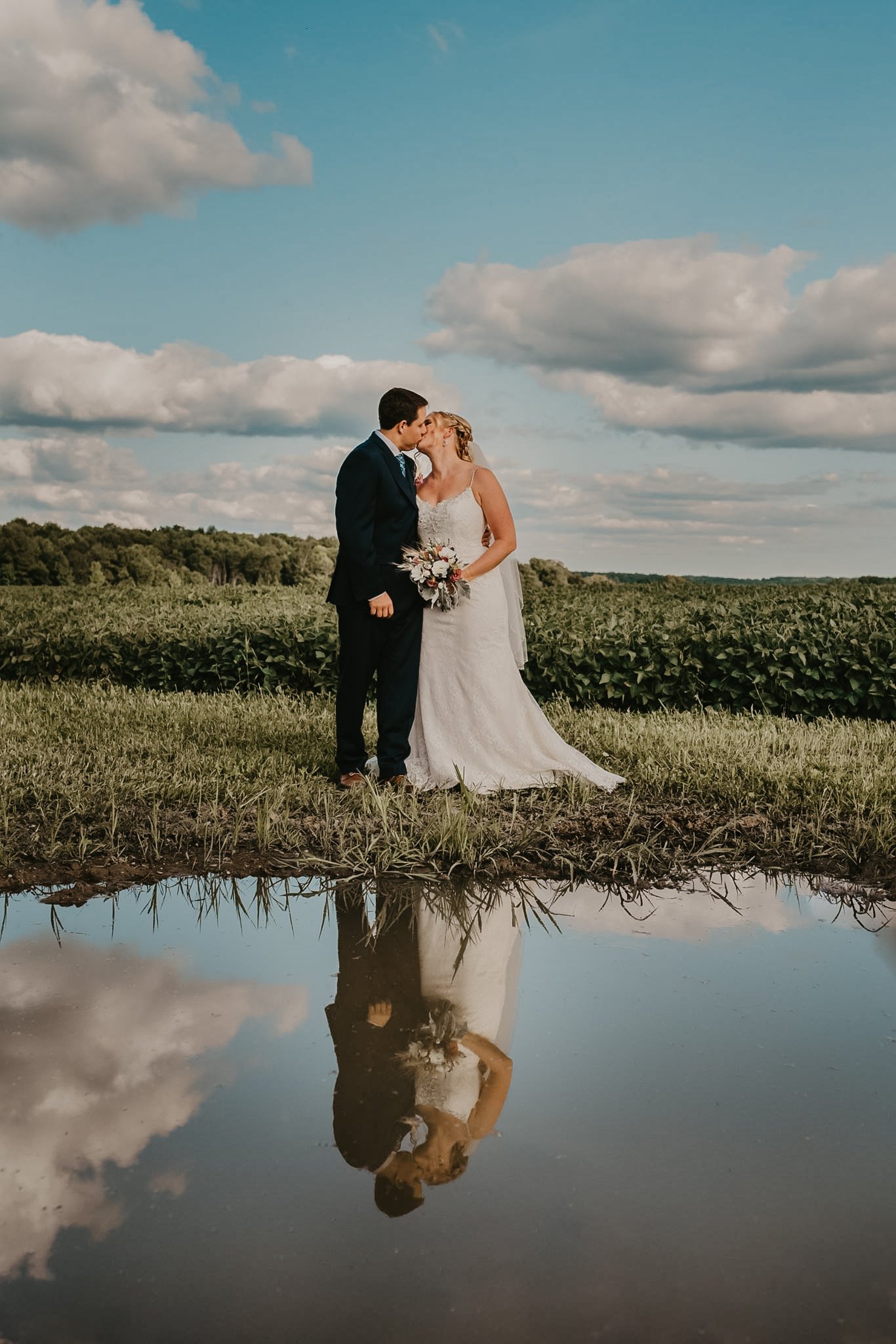 April Wild wedding photograph 24